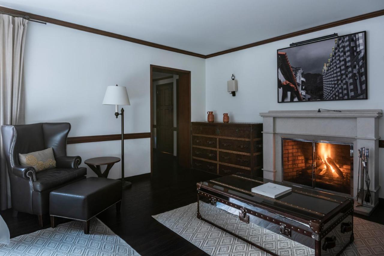 Grand Premier Room with Fireplace