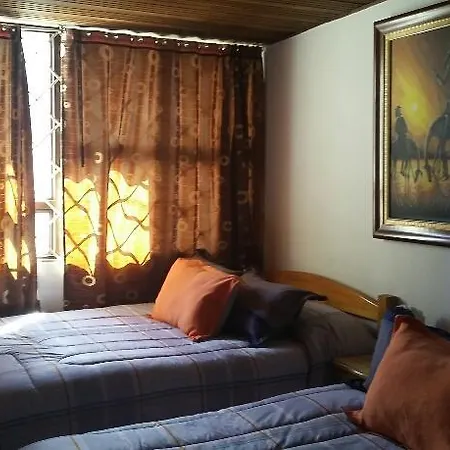 La Casa De Huespedes-3